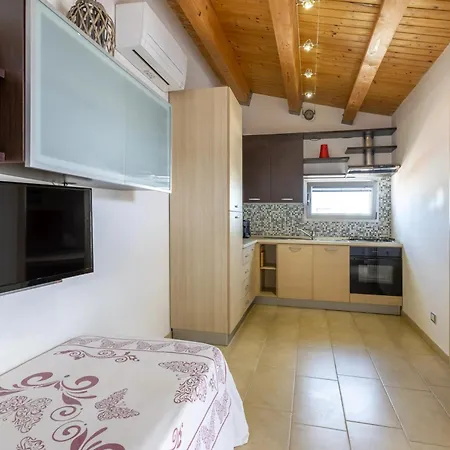 Lägenhet Charming In With Sea View 50 M²