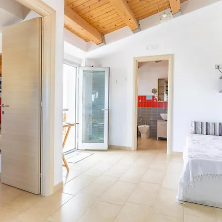 Lägenhet Charming In With Sea View 50 M² *