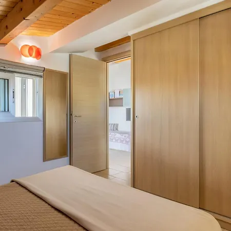 Charming In With Sea View 50 M² Lägenhet *